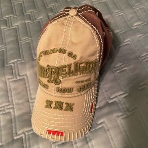 True Religion hat